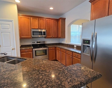 14432 Pleach Street - Photo Thumbnail 3