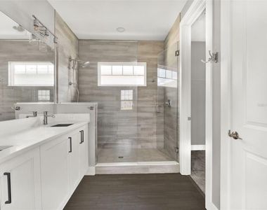7653 Nemours Parkway - Photo Thumbnail 18