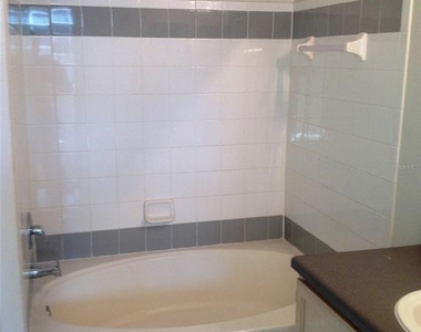 6663 Queens Borough Avenue - Photo Thumbnail 19