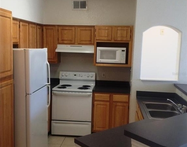6663 Queens Borough Avenue - Photo Thumbnail 5