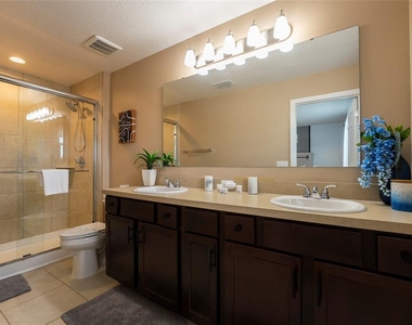269 Primrose Drive - Photo Thumbnail 5