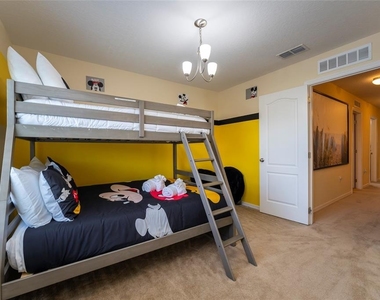 269 Primrose Drive - Photo Thumbnail 9