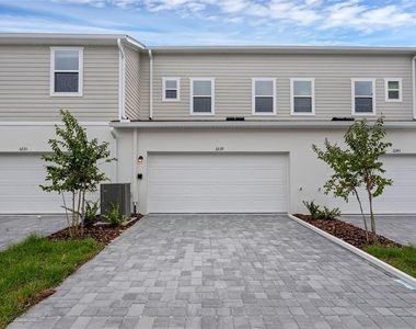 3239 Gardenia Reserve St - Photo Thumbnail 27