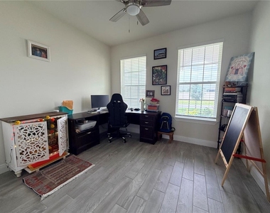 4404 Foggy Oak Lane - Photo Thumbnail 3