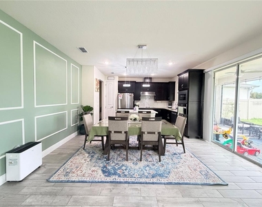 4404 Foggy Oak Lane - Photo Thumbnail 8