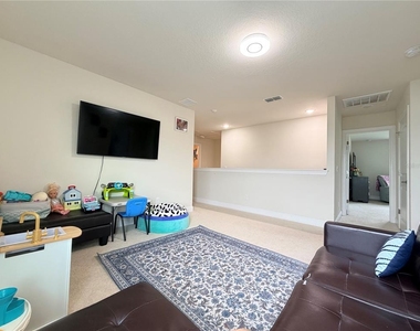 4404 Foggy Oak Lane - Photo Thumbnail 29
