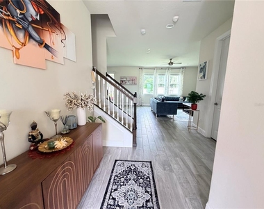 4404 Foggy Oak Lane - Photo Thumbnail 5