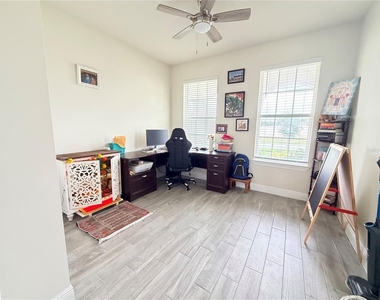 4404 Foggy Oak Lane - Photo Thumbnail 4