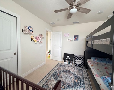 4404 Foggy Oak Lane - Photo Thumbnail 21