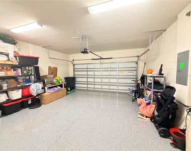 4404 Foggy Oak Lane - Photo Thumbnail 30