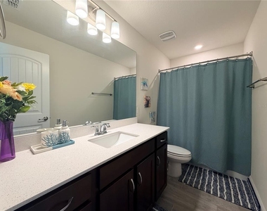4404 Foggy Oak Lane - Photo Thumbnail 24