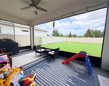 4404 Foggy Oak Lane - Photo Thumbnail 31