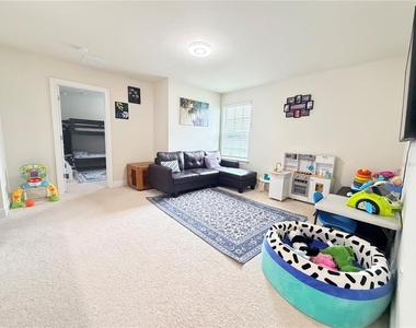 4404 Foggy Oak Lane - Photo Thumbnail 27