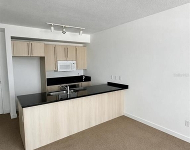 1111 Sw 1st Avenue - Photo Thumbnail 1