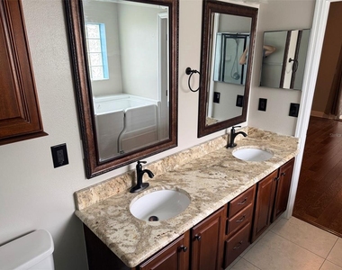 917 Marquee Drive - Photo Thumbnail 8