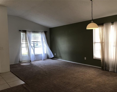 2673 Chatham Circle - Photo Thumbnail 1