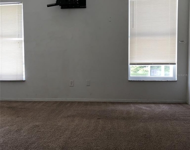 2673 Chatham Circle - Photo Thumbnail 21