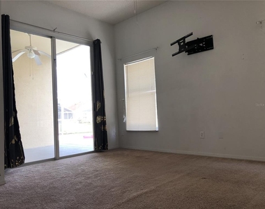 2673 Chatham Circle - Photo Thumbnail 22