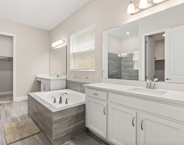 8373 Ludington Circle - Photo Thumbnail 44