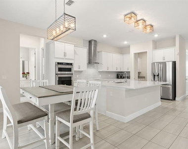 8373 Ludington Circle - Photo Thumbnail 15