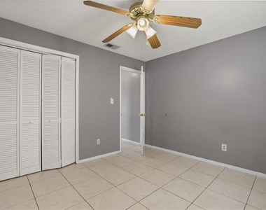 12136 Shallot Street - Photo Thumbnail 18
