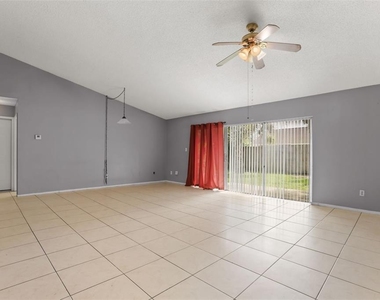 12136 Shallot Street - Photo Thumbnail 5