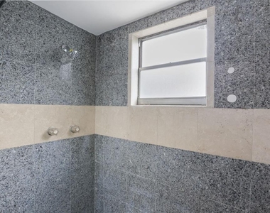 12136 Shallot Street - Photo Thumbnail 15
