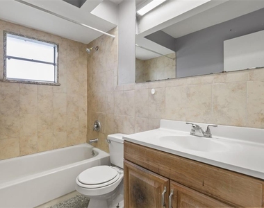 12136 Shallot Street - Photo Thumbnail 20
