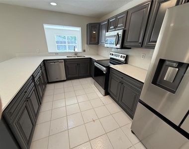 641 Brookside Road - Photo Thumbnail 5
