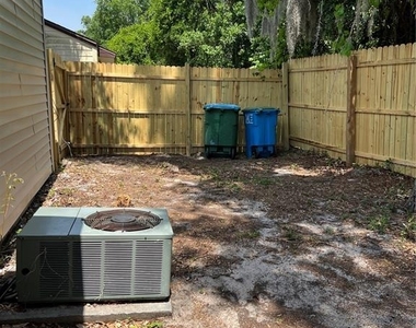 916 Robinhood Court - Photo Thumbnail 22