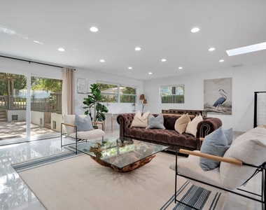 820 East Boulevard - Photo Thumbnail 18