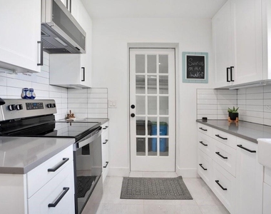 820 East Boulevard - Photo Thumbnail 12
