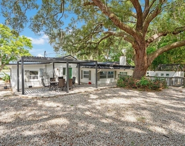 820 East Boulevard - Photo Thumbnail 47