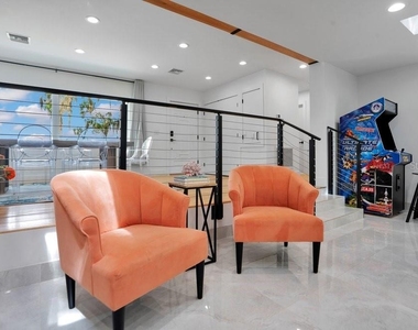 820 East Boulevard - Photo Thumbnail 15