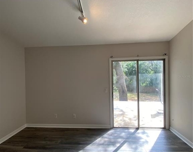 7222 Nima Court - Photo Thumbnail 20