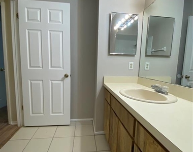 7222 Nima Court - Photo Thumbnail 43
