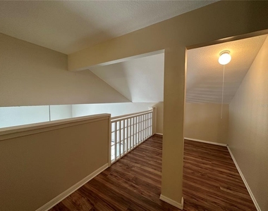 7222 Nima Court - Photo Thumbnail 33