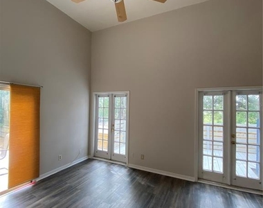 7222 Nima Court - Photo Thumbnail 6