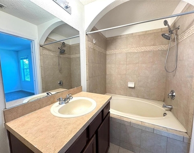12117 Citruswood Drive - Photo Thumbnail 17