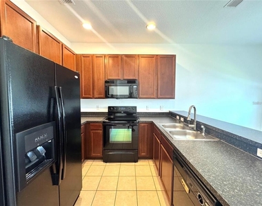 12117 Citruswood Drive - Photo Thumbnail 8
