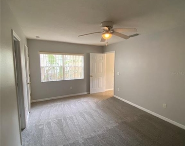 613 Coconut Palm Way - Photo Thumbnail 10