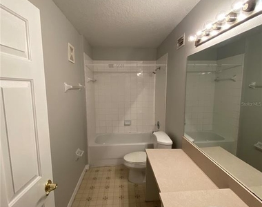 613 Coconut Palm Way - Photo Thumbnail 16