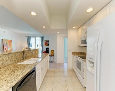 800 N Tamiami Trail - Photo Thumbnail 27