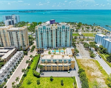 800 N Tamiami Trail - Photo Thumbnail 1