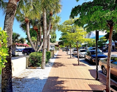 800 N Tamiami Trail - Photo Thumbnail 95