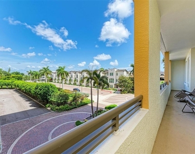 800 N Tamiami Trail - Photo Thumbnail 47
