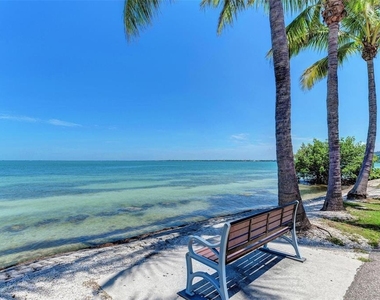 800 N Tamiami Trail - Photo Thumbnail 87