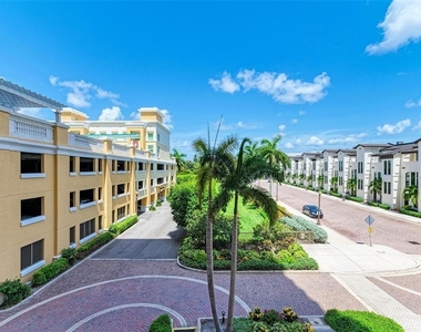 800 N Tamiami Trail - Photo Thumbnail 52