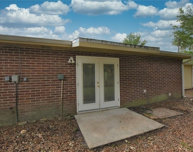 1424 Phyllis Street - Photo Thumbnail 21