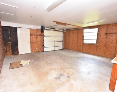 1424 Phyllis Street - Photo Thumbnail 22